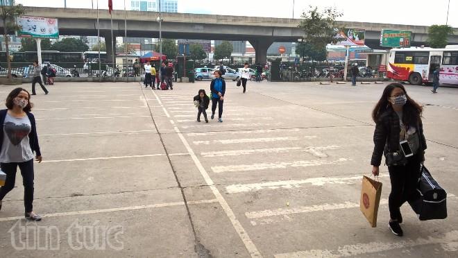 Cận Tết, bến xe Mỹ Đình càng vắng khách ảnh 7